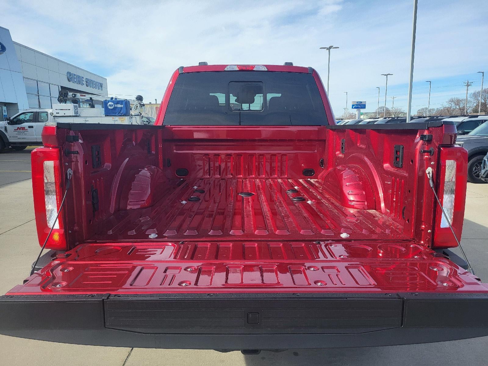 2026 Ford Super Duty F-350® XLT