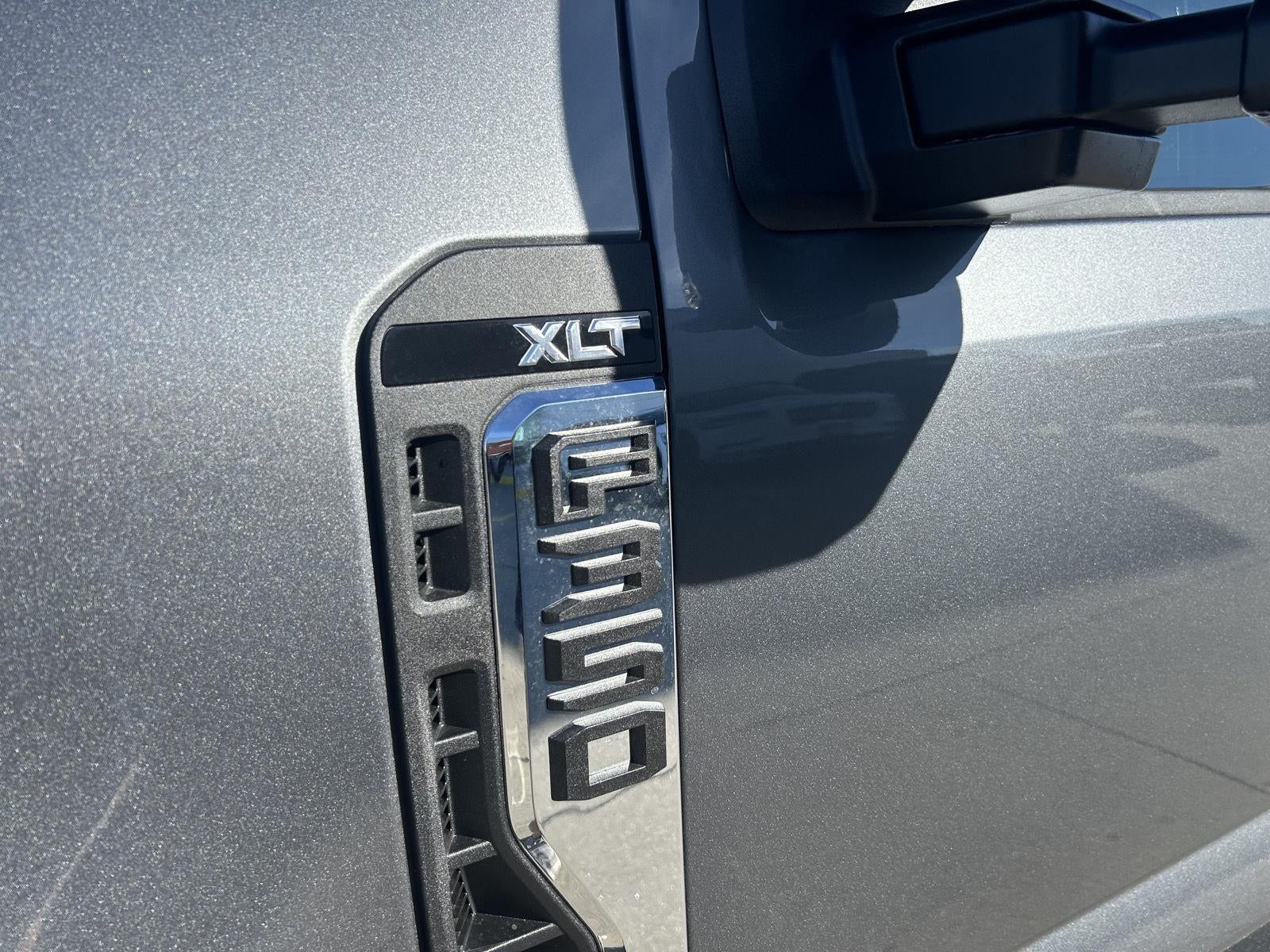 2026 Ford Super Duty F-350® XLT