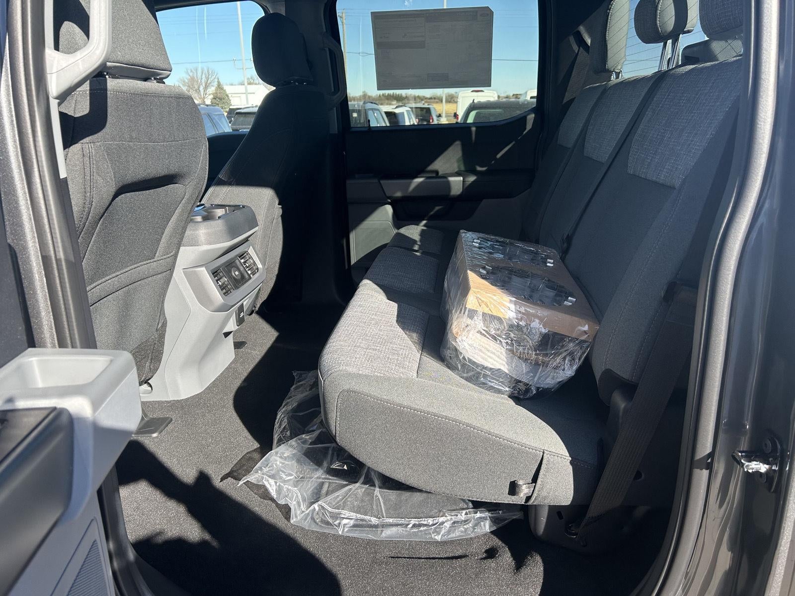 2026 Ford Super Duty F-350® XLT