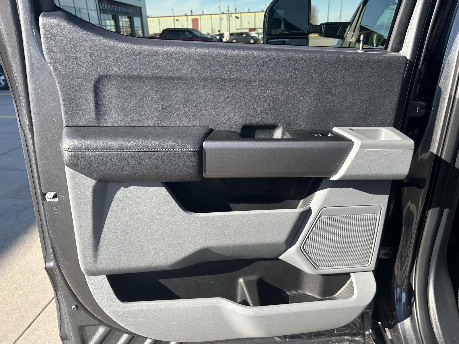 2026 Ford Super Duty F-350® XLT