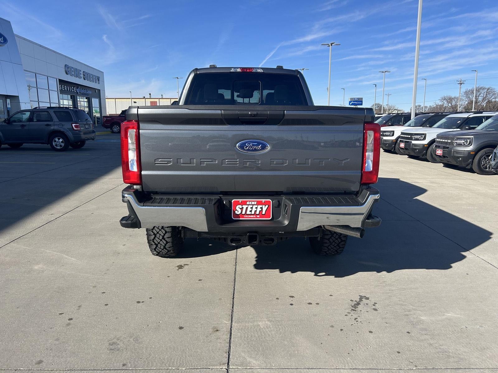 2026 Ford Super Duty F-350® XLT