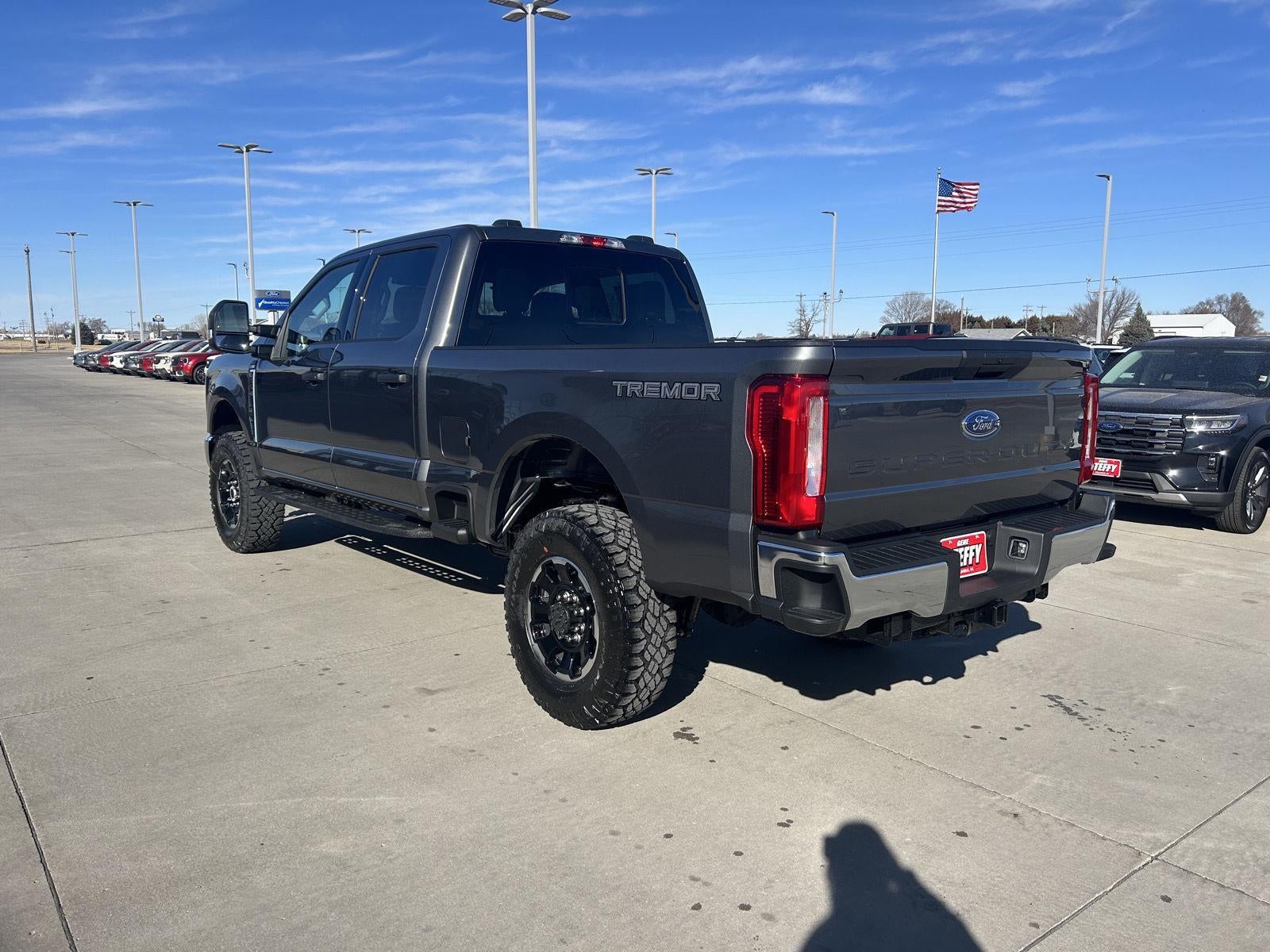 2026 Ford Super Duty F-350® XLT