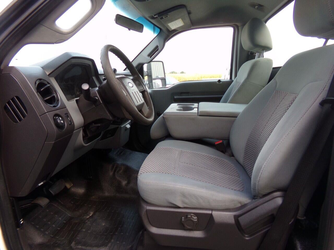 2011 Ford Super Duty F-250 SRW XL