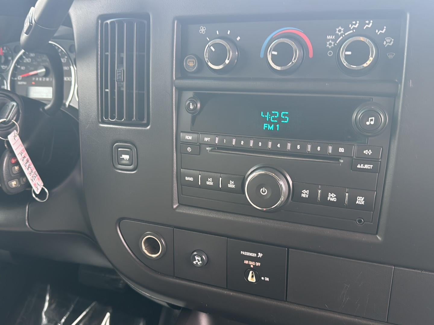 2010 Chevrolet Express Passenger LT