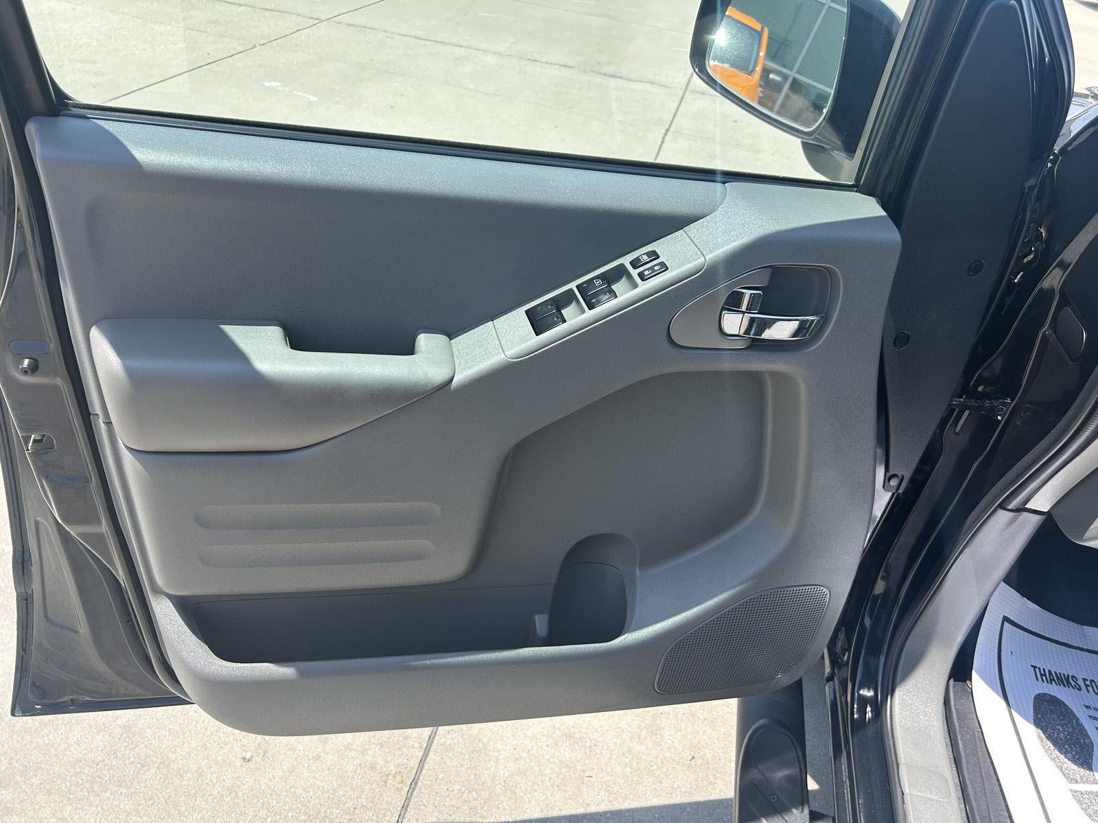 2020 Nissan Frontier SV