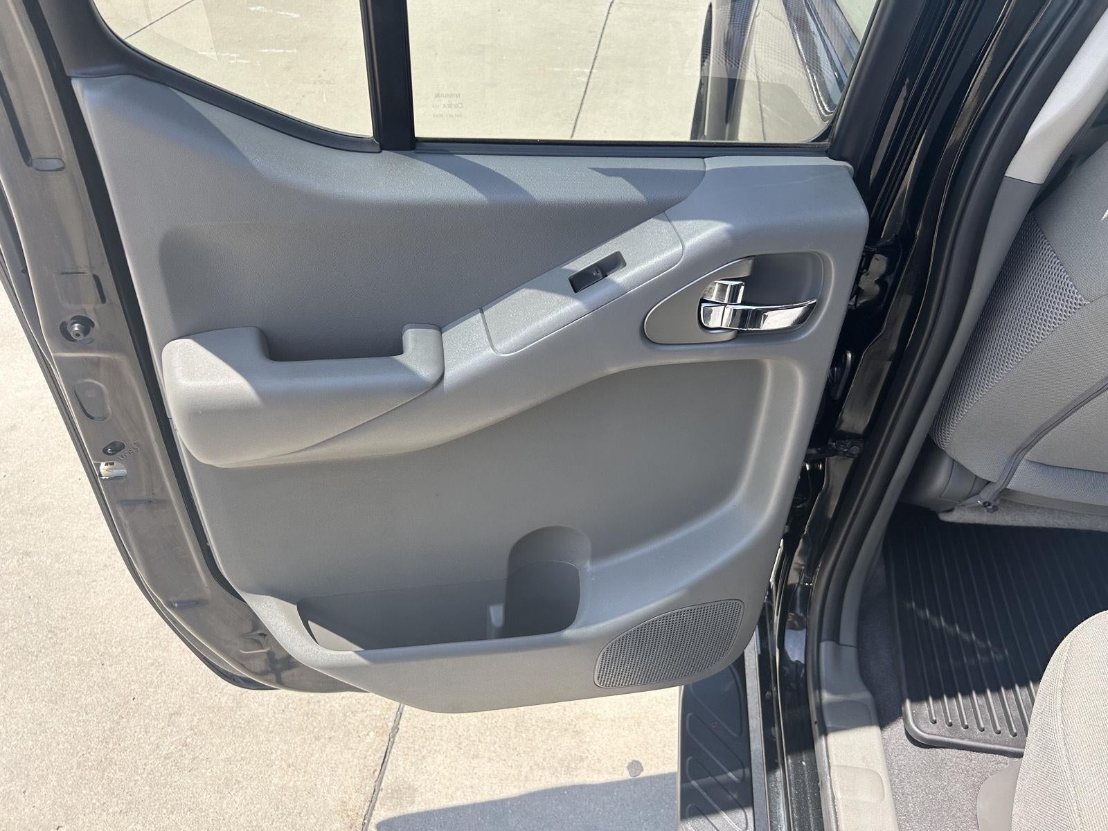 2020 Nissan Frontier SV