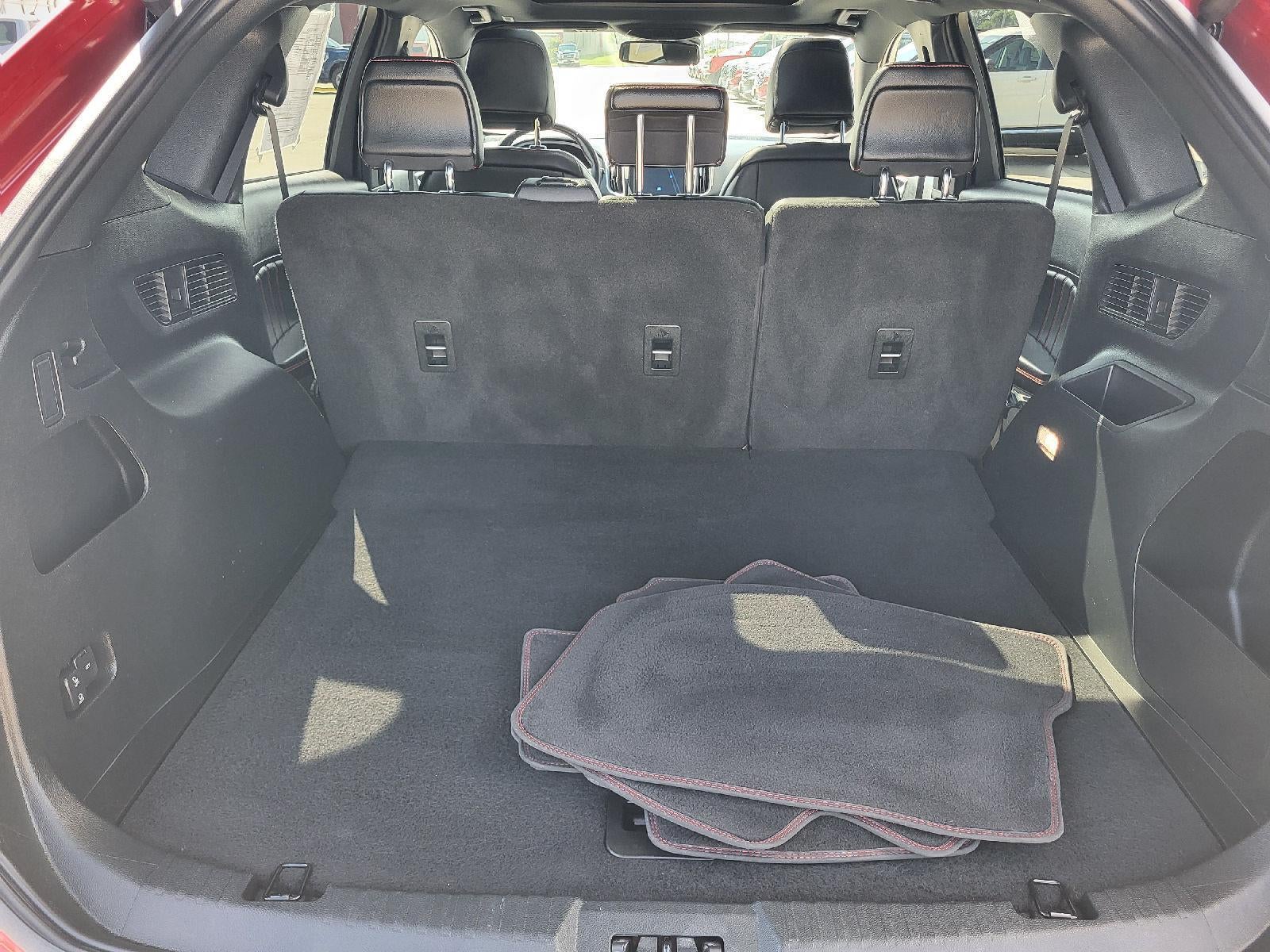 2022 Ford Edge ST-Line