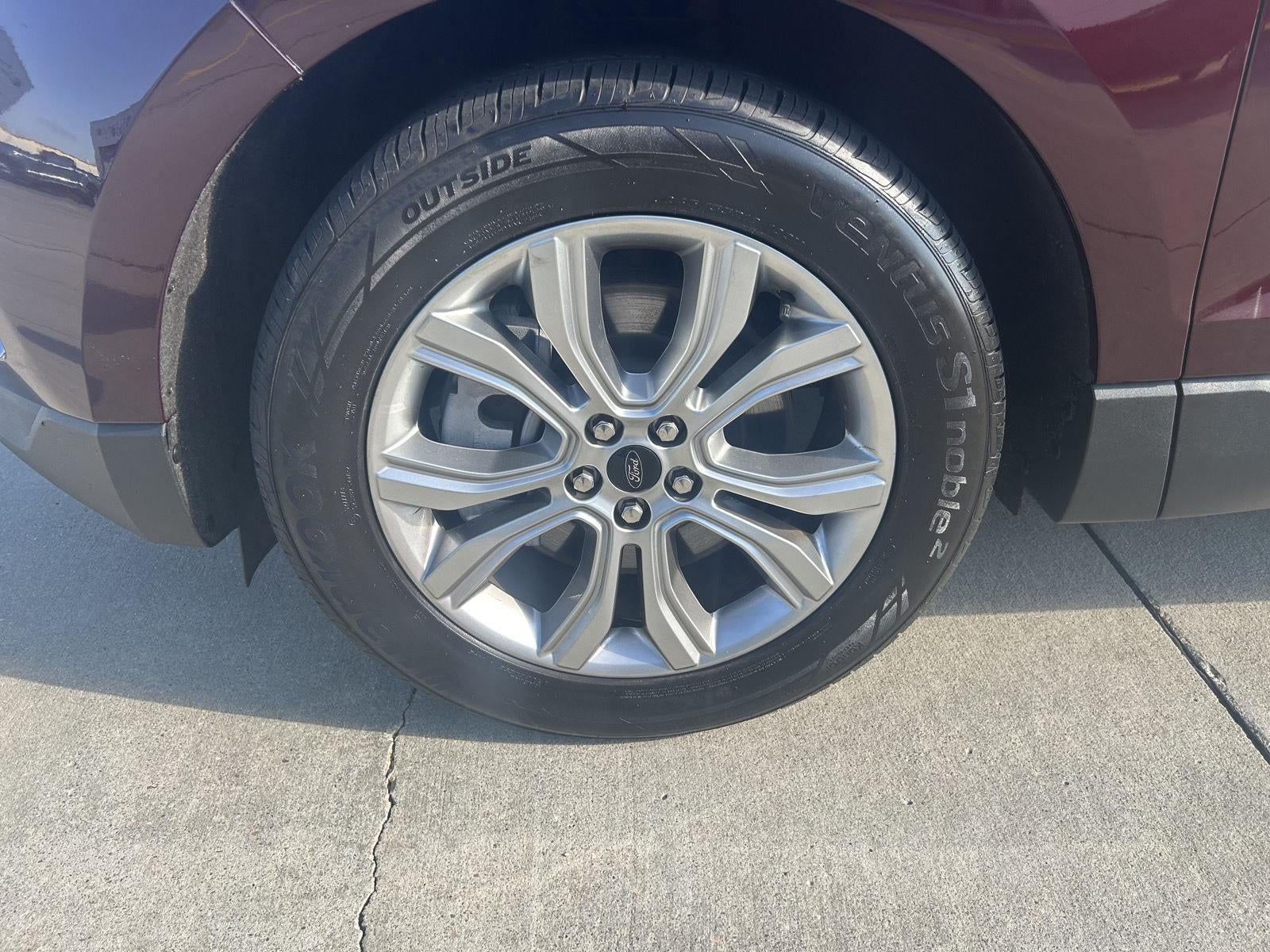 2024 Ford Edge Titanium