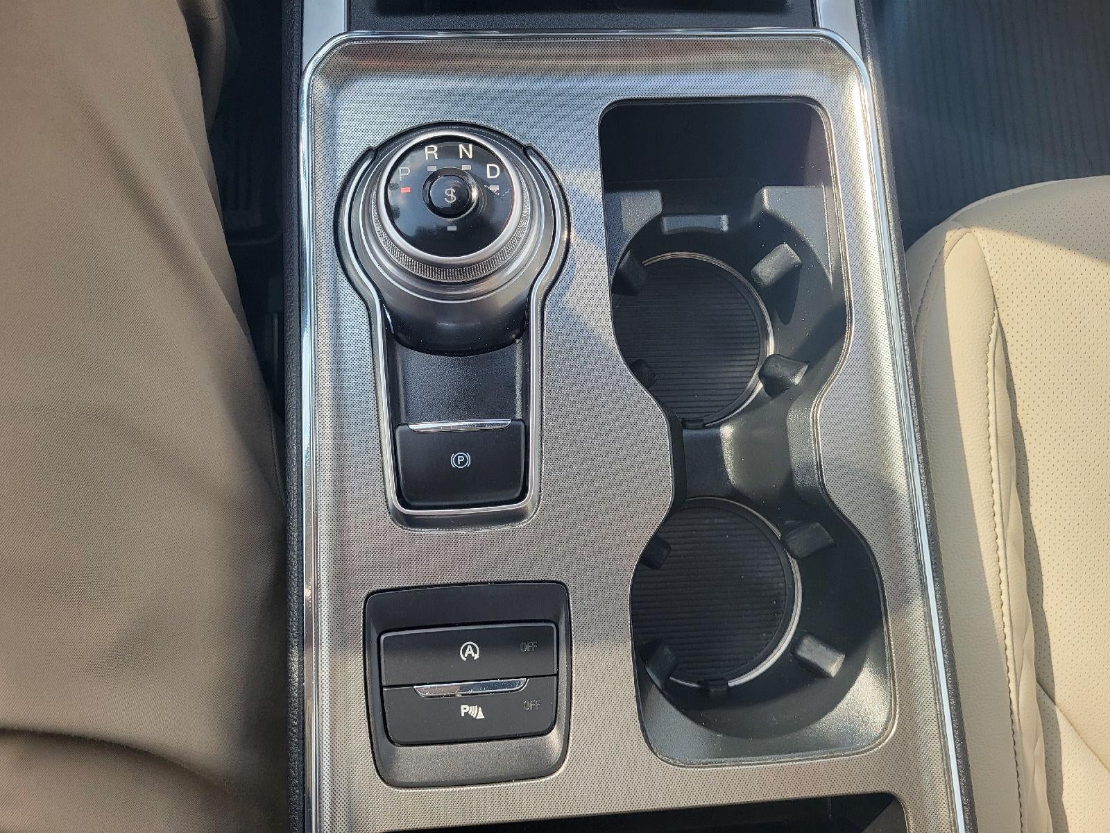 2024 Ford Edge Titanium