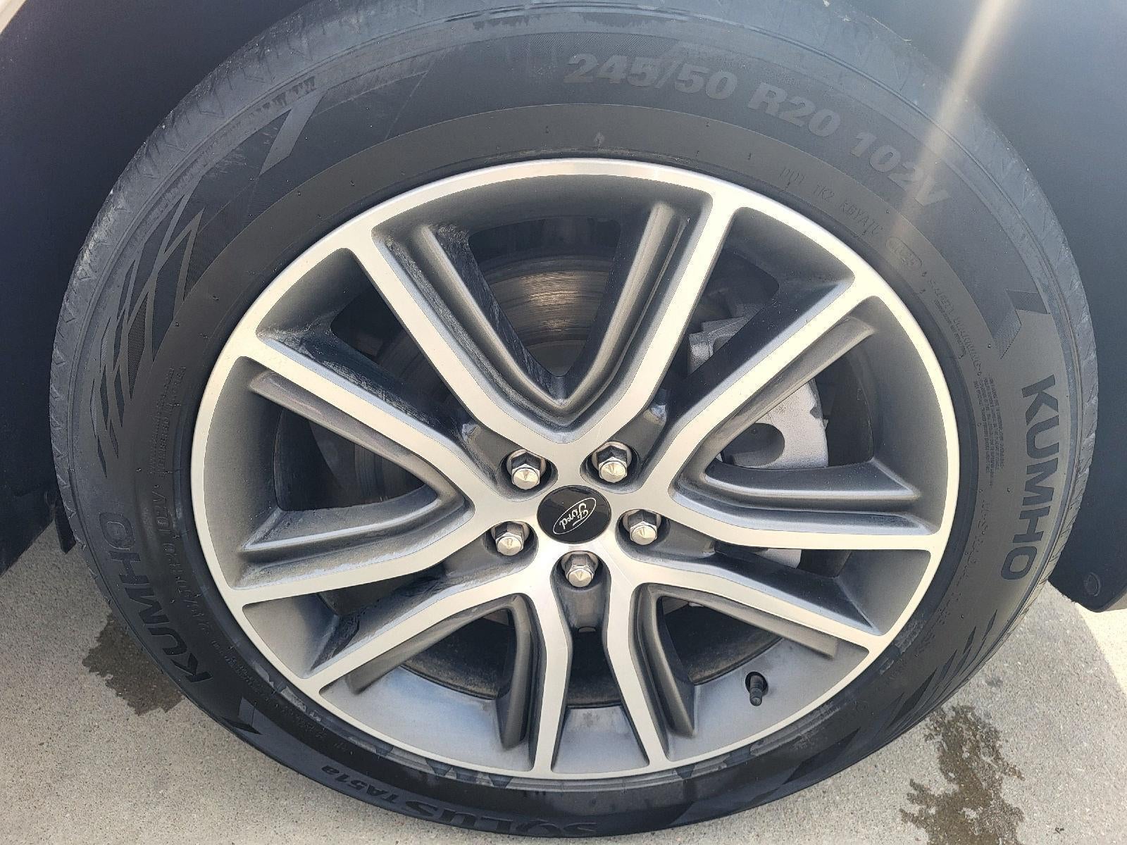 2024 Ford Edge Titanium