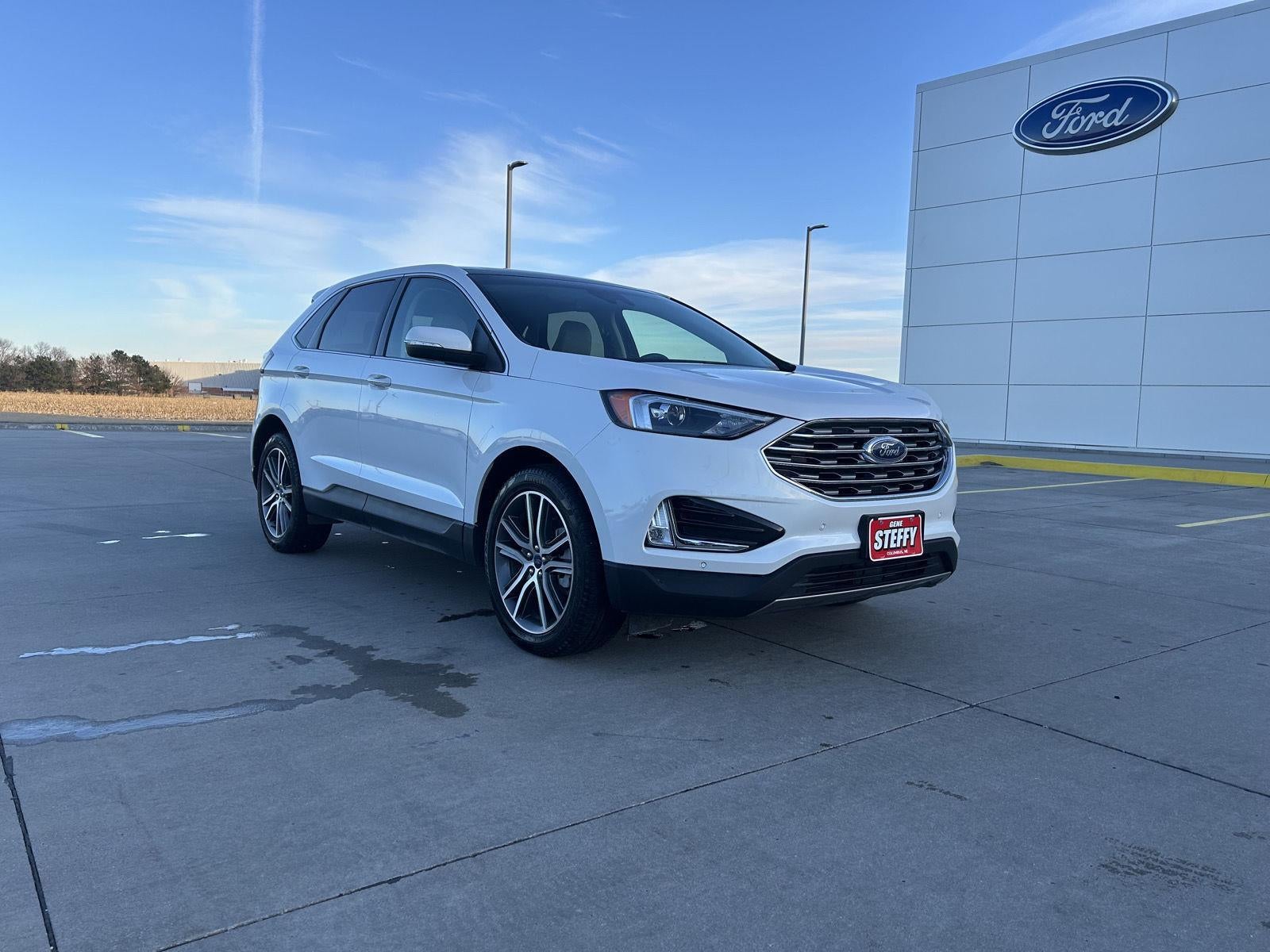 2022 Ford Edge Titanium