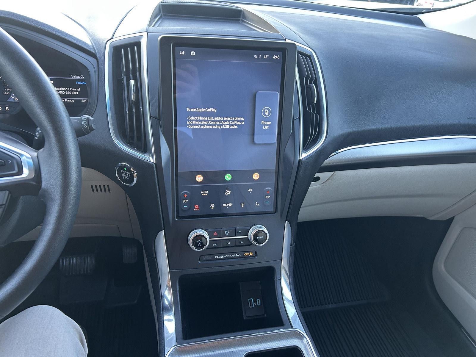 2022 Ford Edge Titanium