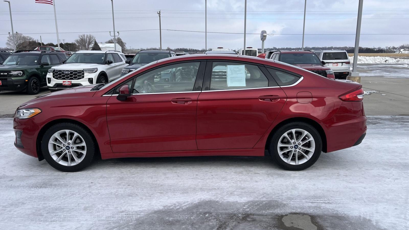 2020 Ford Fusion SE