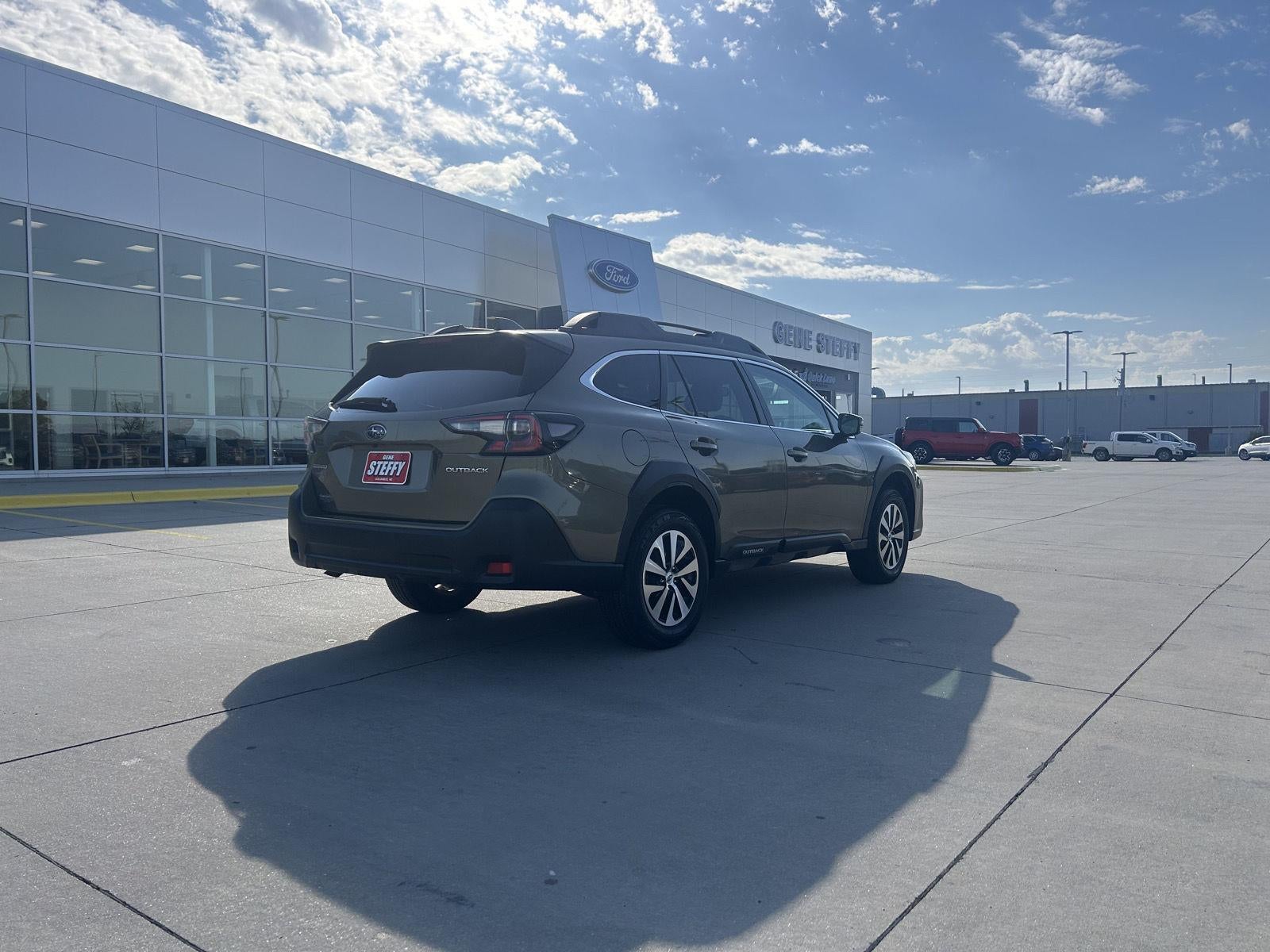 2023 Subaru Outback Premium