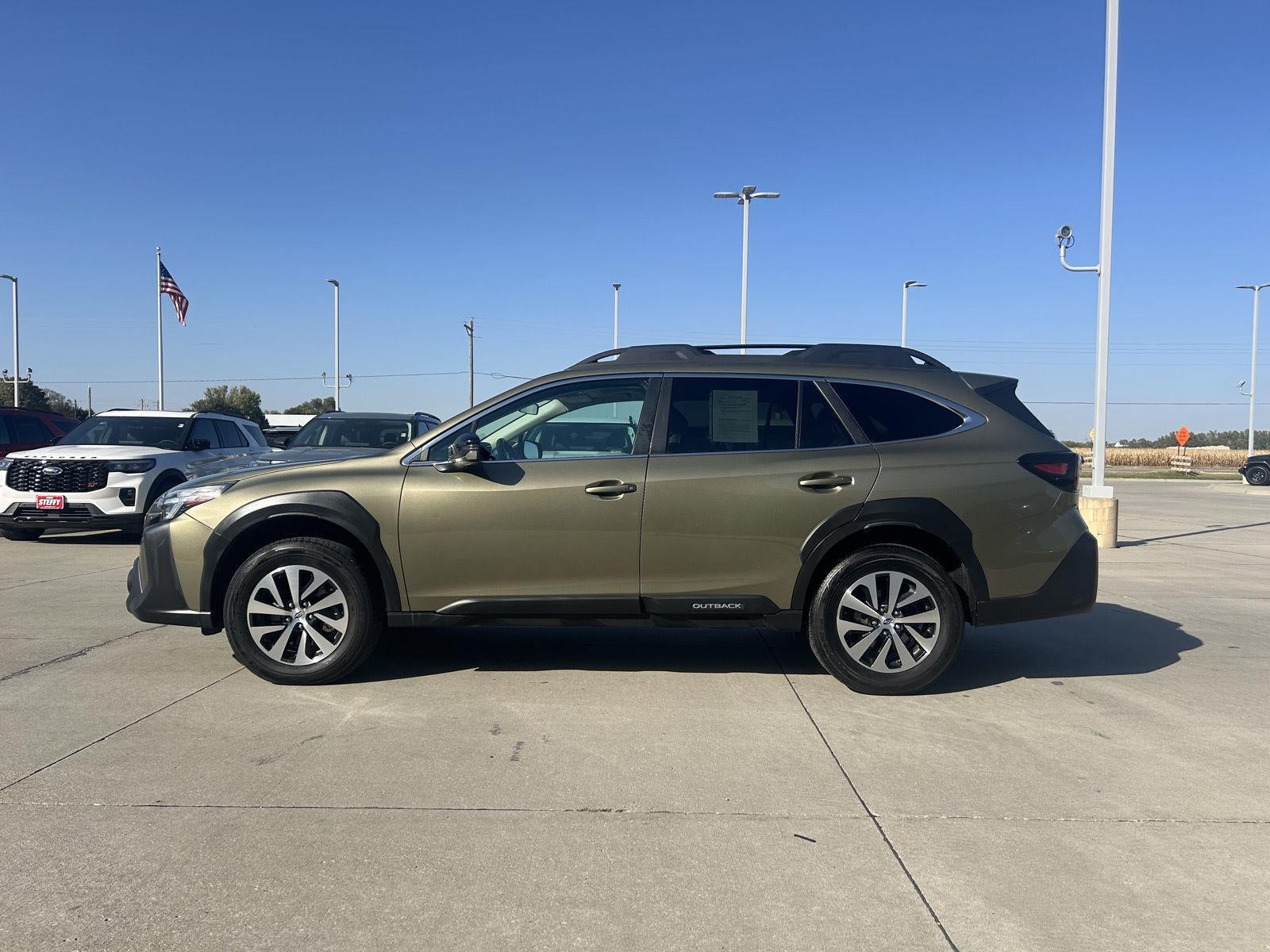 2023 Subaru Outback Premium
