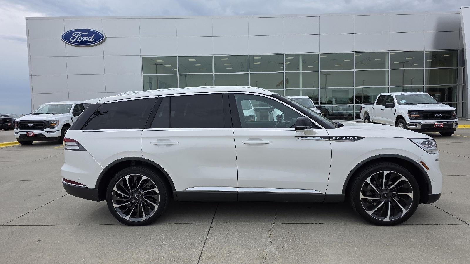 2022 Lincoln Aviator Reserve