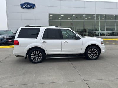 2015 Lincoln Navigator Base