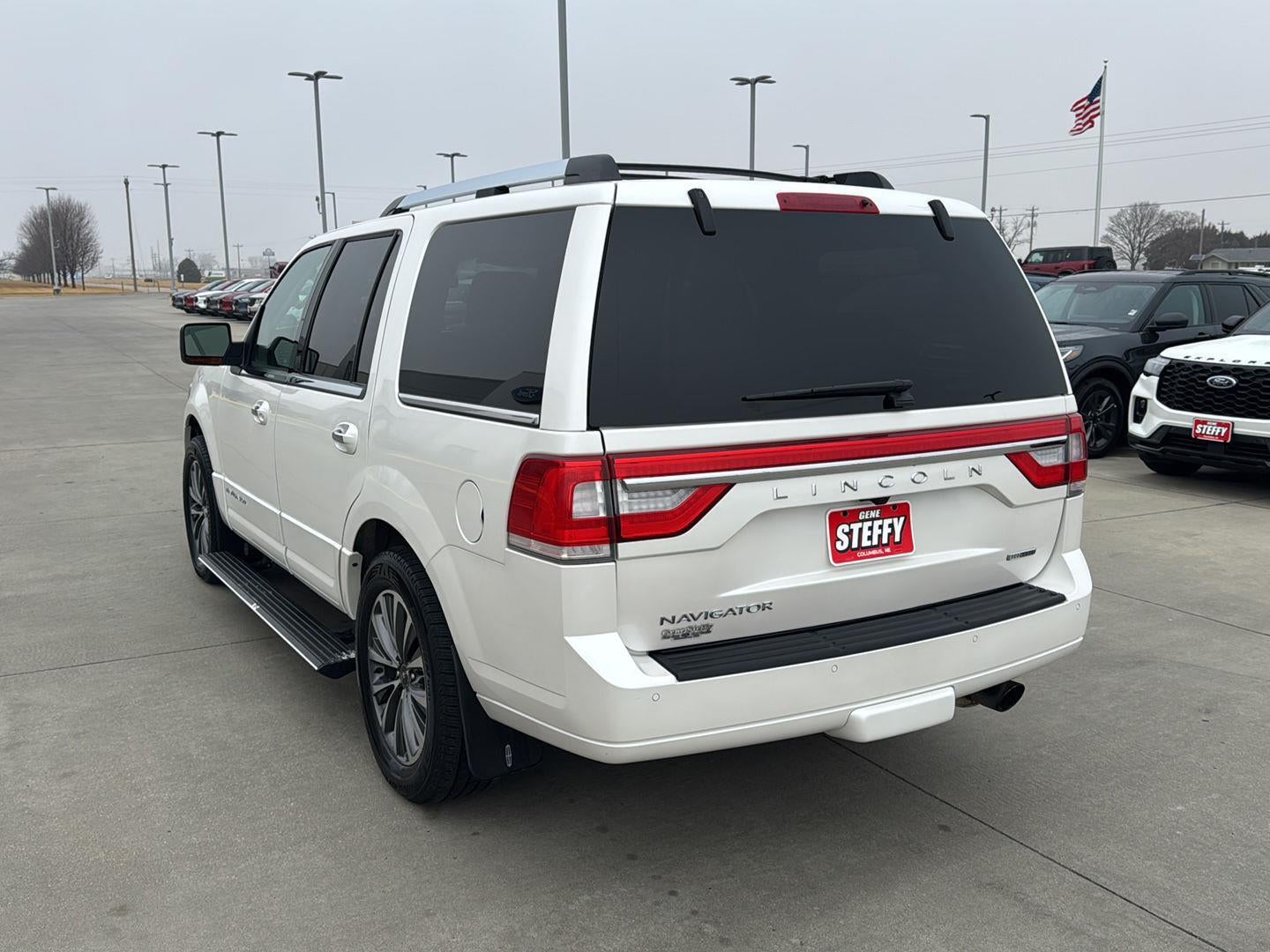 2015 Lincoln Navigator Base