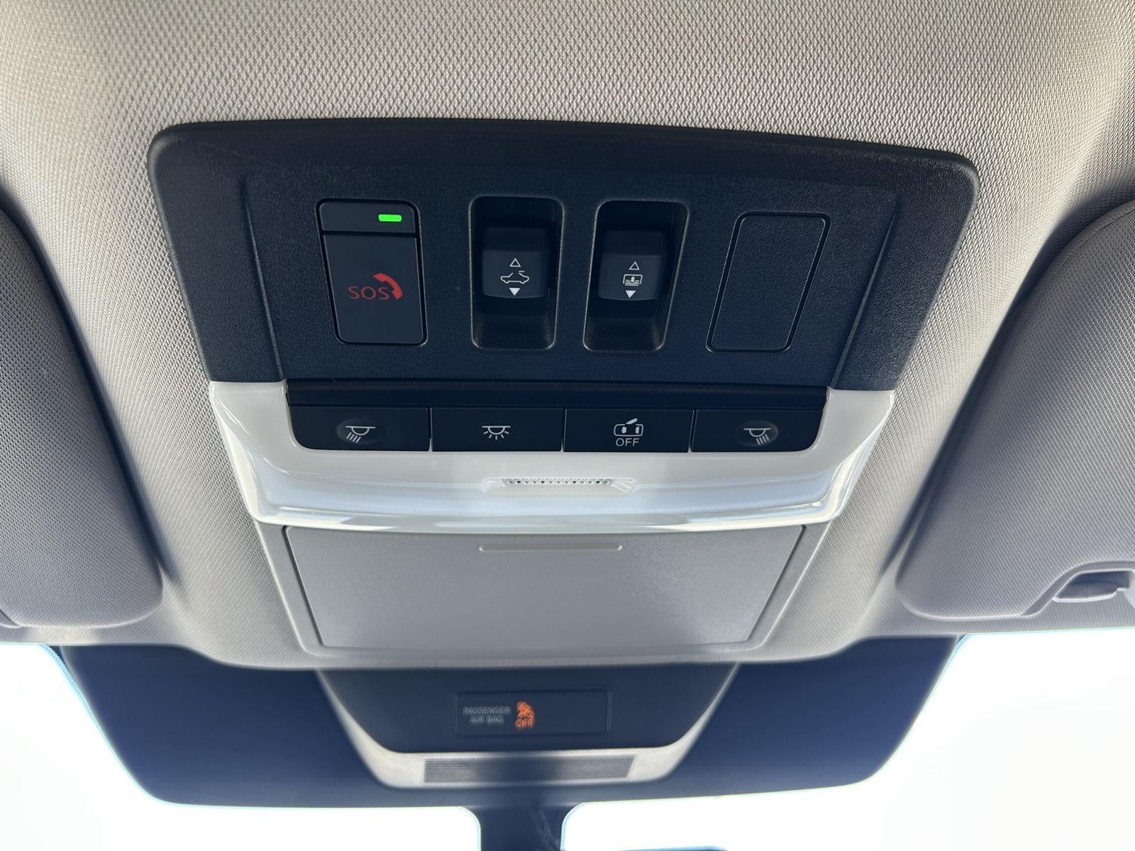 2023 Nissan Pathfinder SL