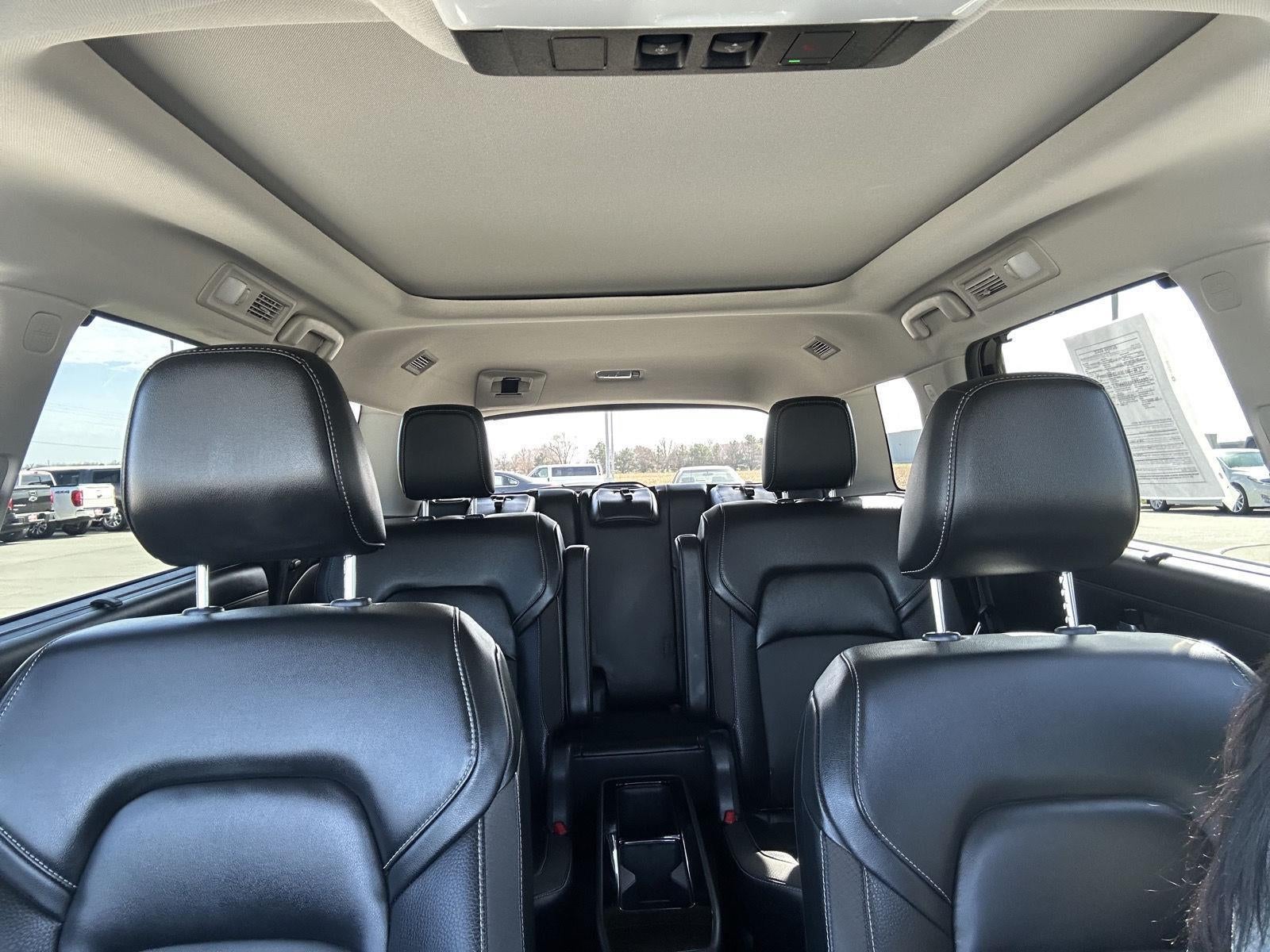 2023 Nissan Pathfinder SL