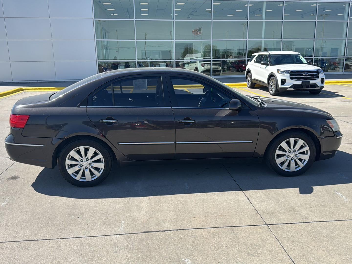 Used 2009 Hyundai Sonata LIMITED with VIN 5NPEU46F09H422704 for sale in Columbus, NE