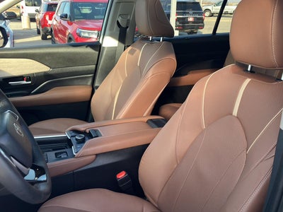 2024 Toyota Grand Highlander Platinum