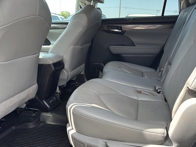 2022 Toyota HIGHLANDER AWD LIMITED Limited