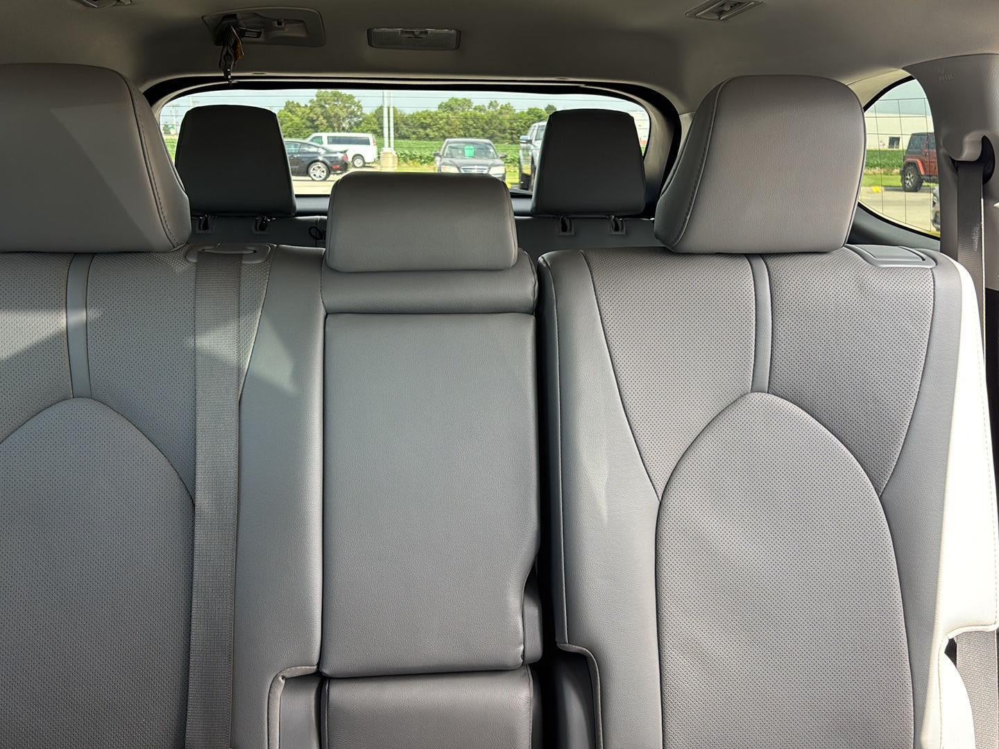 2022 Toyota HIGHLANDER AWD LIMITED Limited