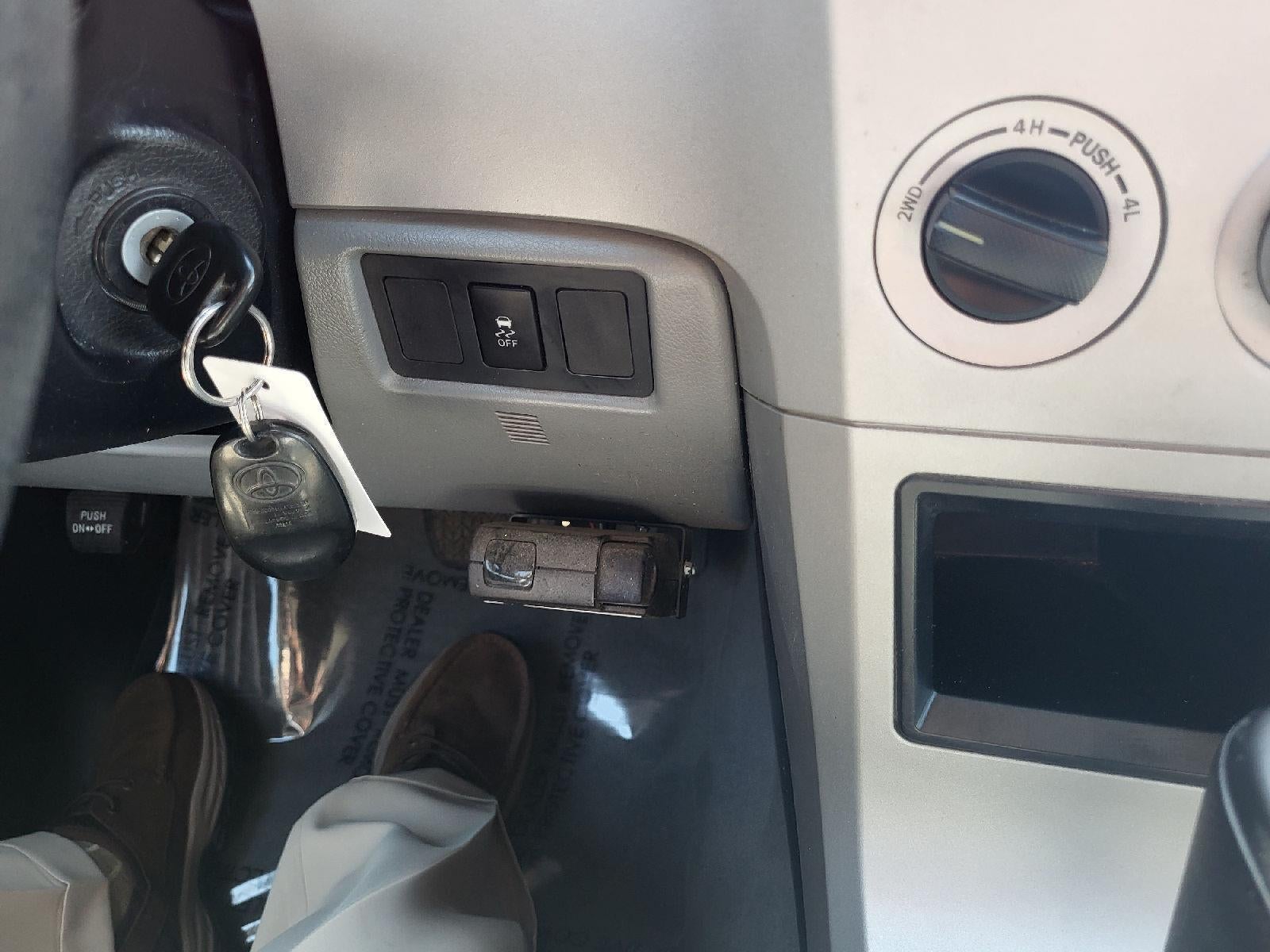 2008 Toyota TUNDRA 4X4 DOUBLE CAB 4.7L Base