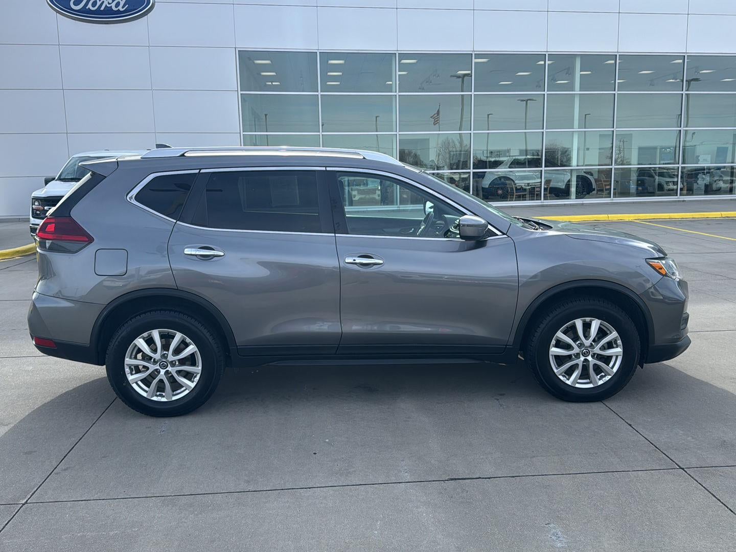 2018 Nissan Rogue SV